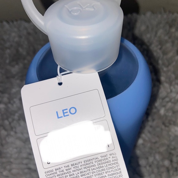 BNWT 2022 RARE NEVER RELEASED Big 32oz bkr “LEO” - Picture 3 of 5
